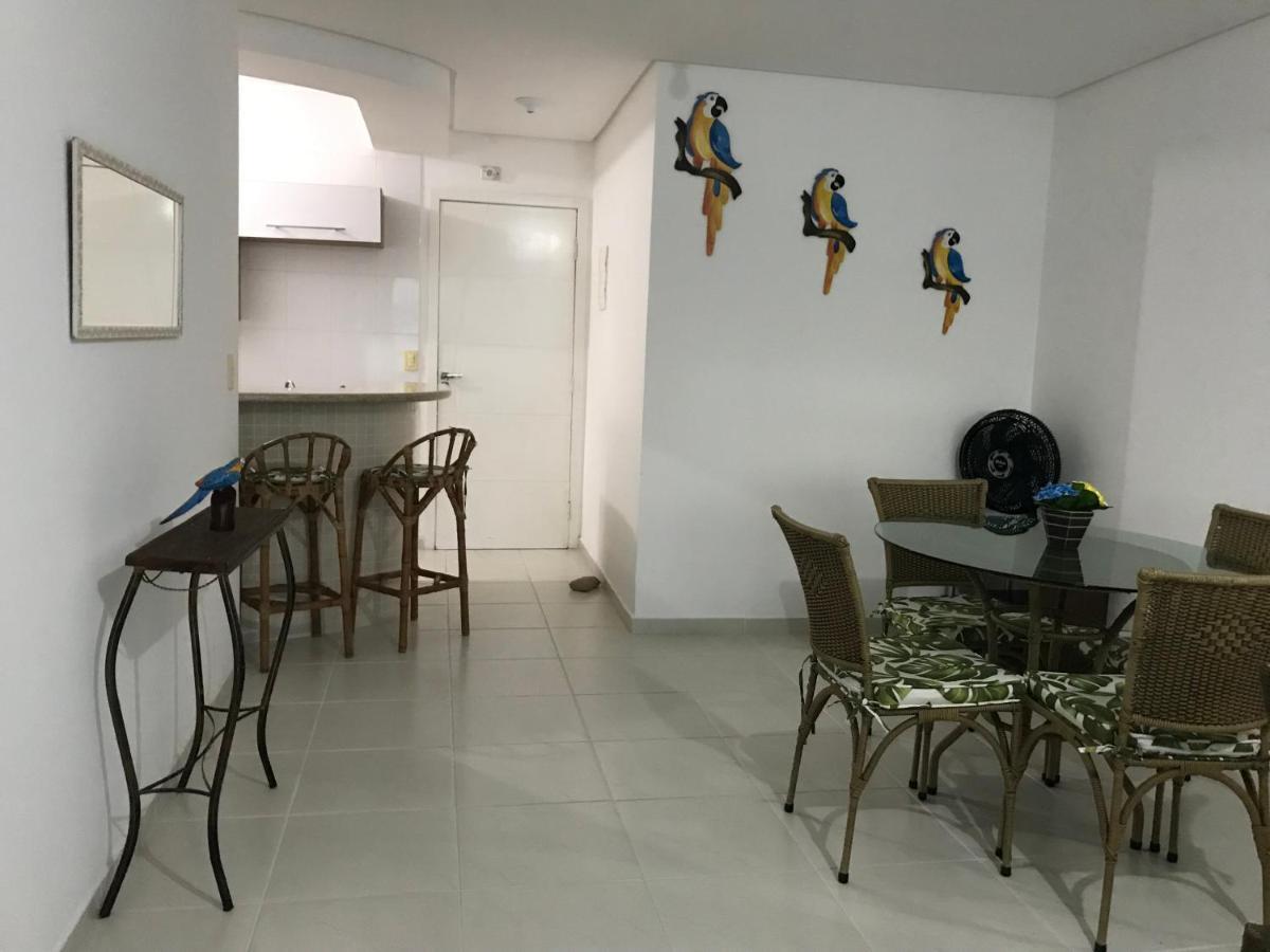 Apartamento pé na areia frente para o Mar e piscina na Prainha Caraguatatuba Exterior foto