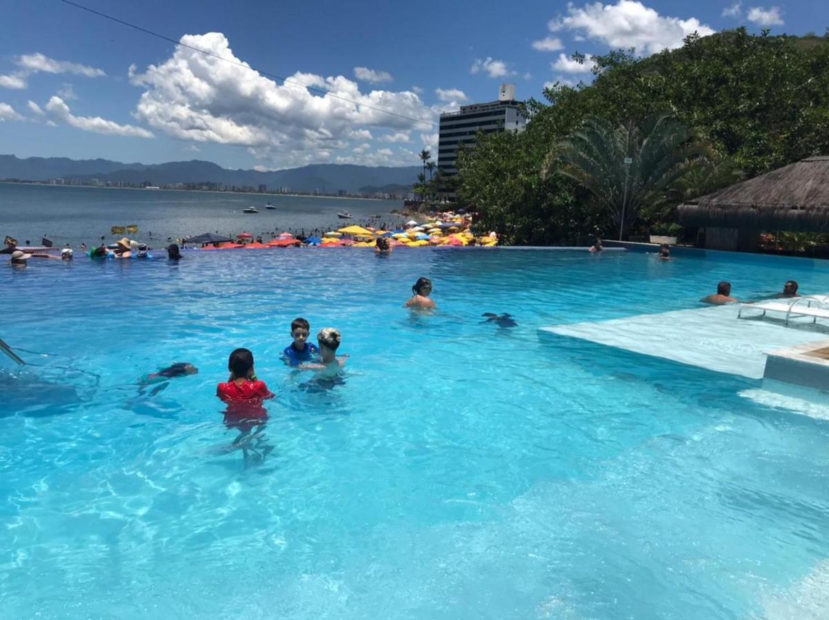 Apartamento pé na areia frente para o Mar e piscina na Prainha Caraguatatuba Exterior foto